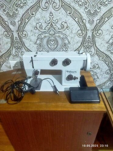 Tikiş maşınları: Tikiş maşını Chayka, Yeni,Elektromexaniki, 2 saplı