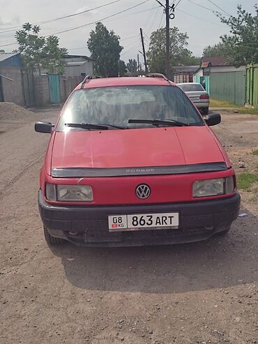 Volkswagen: Volkswagen Passat: 1990 г., 1.8 л, Механика, Бензин, Универсал