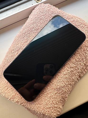 mi 15t pro: Smartfon – qara rəng - Ön panel: tam ekran, sol yuxarıda “punch‑hole” — 4