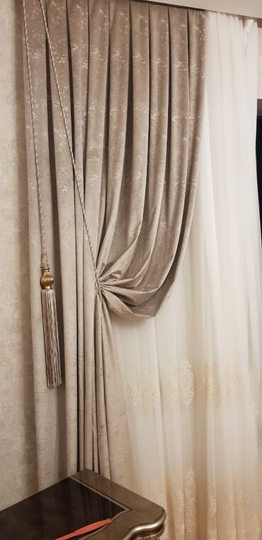 Pərdə və tüllər: Türkiyə istehsalı pərdələri - 1 metrəsi 15 - 20 - 25 manat, Modern — 30