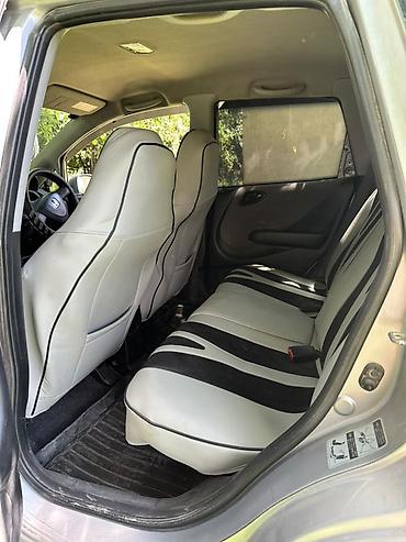 авто жак: Honda Fit: 2001 г., 1.3 л, Автомат, Бензин, Хетчбек — 3