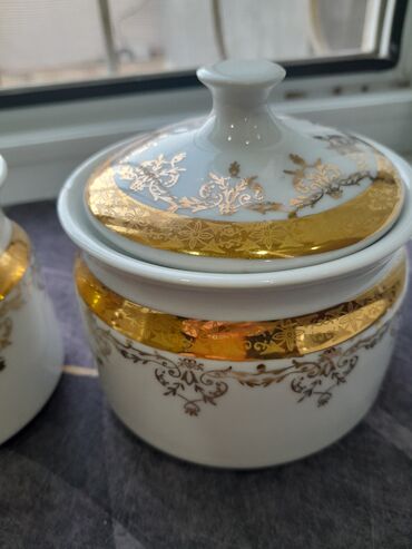 Qrafinlər və səhənglər: Xrustal, 1, 1 l — 4