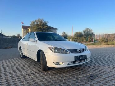 авто меняю на дом: Toyota Camry: 2005 г., 2.4 л, Автомат, Бензин, Седан