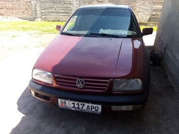 Volkswagen: Volkswagen Vento: 1994 г., 1.8 л, Бензин, Седан