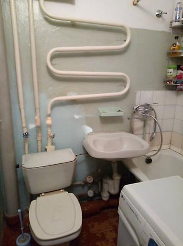1 bedroom: 2 комнаты, 43 м², 6 мкр 104 серия, 1 этаж, Требуется ремонт — 3
