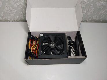 Другие аксессуары для компьютеров и ноутбуков: Блок питания 600W, новая, изначально был для тестирочного стенда, не
