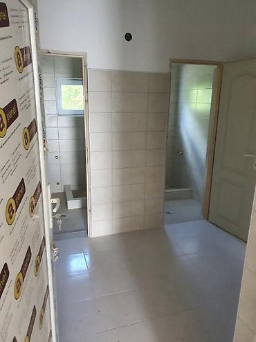 Radionice, postrojenja, fabrike: IZDAJEM ILI PRODAJEM POSLOVNI PROSTOR 250m2 i 4 ari placa. Objekat — 15