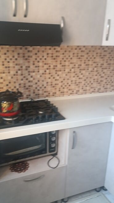 Mətbəx mebeli: Mətbəx və hamam üçün komplekt qurğular - Mətbəx bölməsi: Açıq rəngli — 6