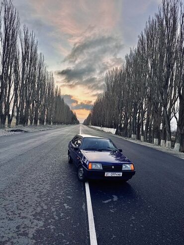автомобиль ваз лада: ВАЗ (ЛАДА) 21099: 1997 г., 1.5 л, Механика, Бензин, Седан
