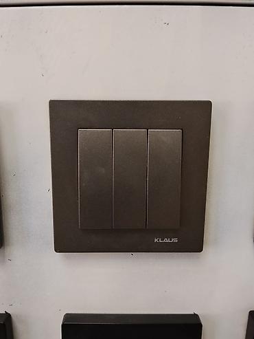 argb controller: Трёхклавишный настенный выключатель Klaus. - Тип: механический — 1
