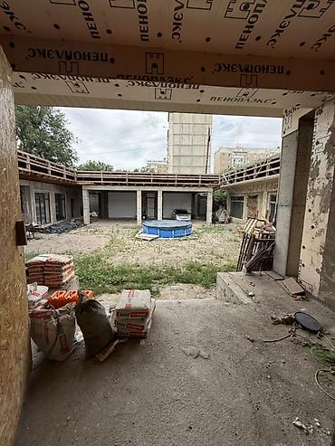 Үйлөр: Дом в центре Токмакa под ПСО, район 9-этажек - Площадь основного — 5