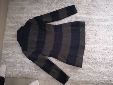 Kaputi: ZARA kaput - S velicina, SNIZENO ZARA kaput sa dvoredim kopcanjem u — 9