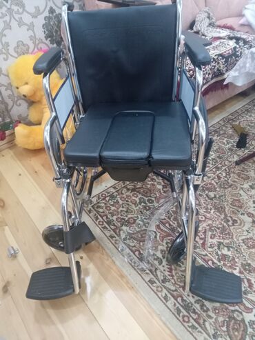 Инвалидные коляски: Sanitar arabasi qiyneti 200 manat.unvan masazir