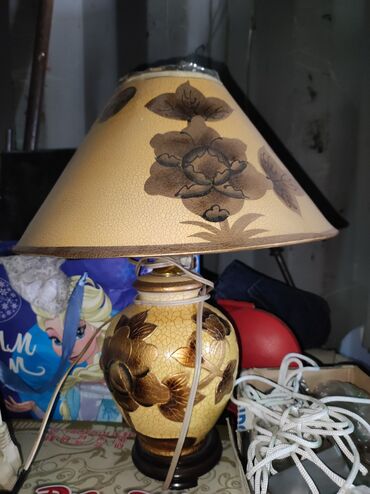 фотополимерная лампа беспроводная: Продаю настольную лампу