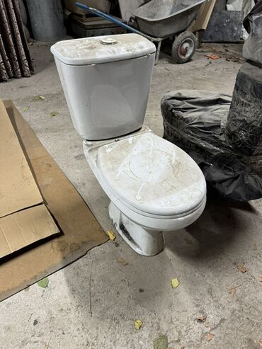 детские унитазы и раковины: Унитаз Напольный, Материал: Фарфор