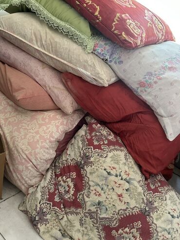 Digər ev dekoru: İşlənmiş Böyüklər üçün Ailəvi Qış üçün Lələk, tük Yorğan, Ünvandan götürmə