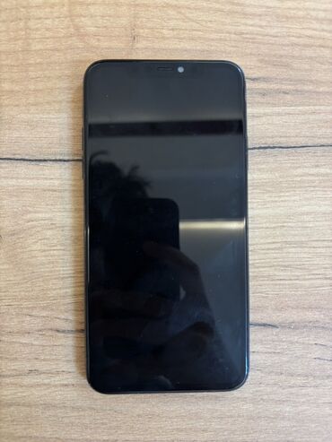 Pontiac: IPhone 11 Pro Max, Qara, Face ID