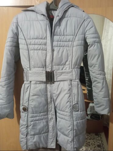 Куртка зимняя, размер 44-46, б/у, в хорошем состоянии