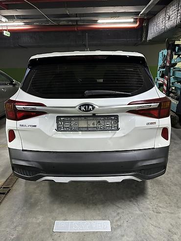 wuling starlight 730 ev: Kia Seltos: 2021 г., 1.6 л, Автомат, Бензин, Кроссовер — 2