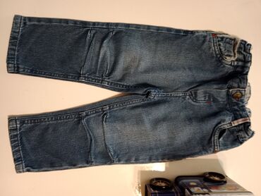 Pantalone: Baby club C&A farmerke za dečake 
Veličina 92 
Cena 500 din — 10