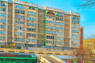 кватиры в бишкеке: 3 комнаты, 125000 м², Индивидуалка, 4 этаж, Дизайнерский ремонт