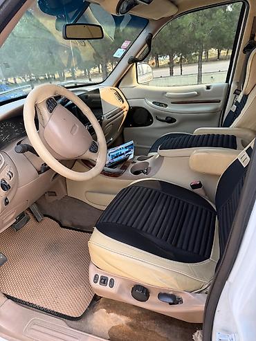 maşın karopkası: Lincoln Navigator: 5.4 l | 1998 il 158000 km Limuzin — 7