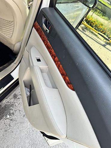 горный: Subaru Outback: 2011 г., Универсал — 8