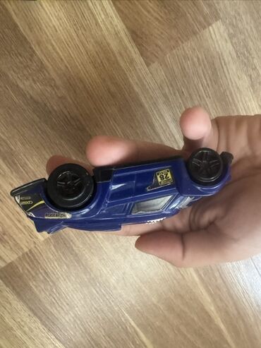 Oyuncaqlar: Hər biri 1 AZN — 6