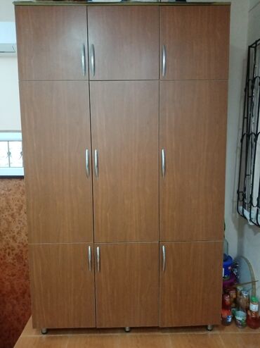 mebel dəzgahı: İşlənmiş, Açılan, 6 qapı Düz dolab, Qarderob, paltar dolabı
