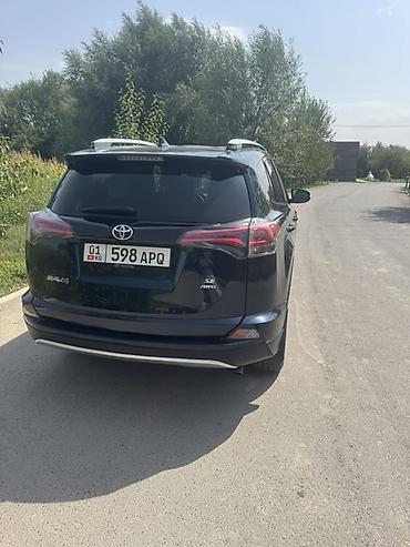 автомабил пикап: Toyota RAV4: 2017 г., 2.5 л, Бензин, Кроссовер — 4