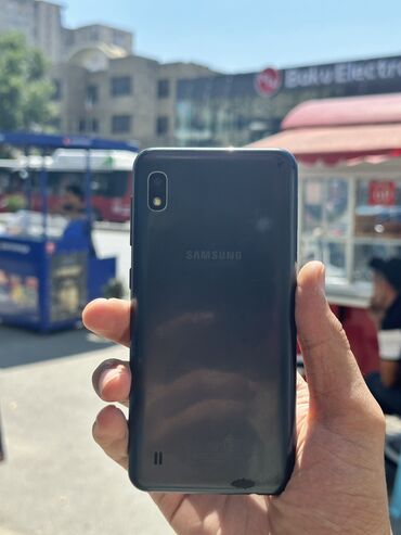 samsung galaxy a10 ekran qiymeti: Samsung Galaxy A10, 32 GB, rəng - Qırmızı, İki sim kartlı