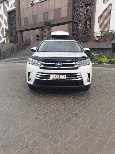 срочно продать машину: Toyota Highlander: 2018 г., 3.5 л, Вариатор, Гибрид, Внедорожник