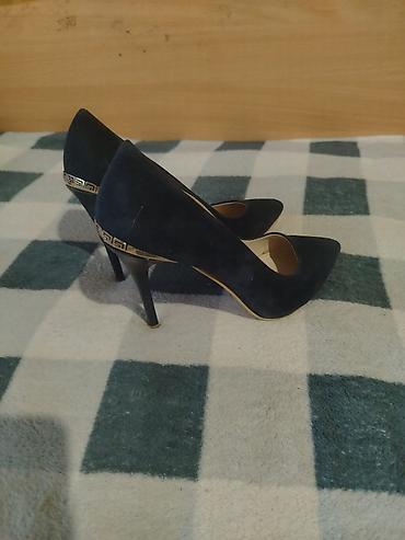 39 rimski broj: Elegantne ženske salonke na štiklu - Model: klasične salonke sa — 1