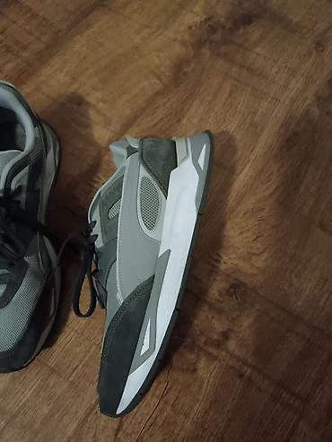 carvel cipele: Muške patike – sivi tonovi. Puma 46. Neodgovarajuci broj — 3