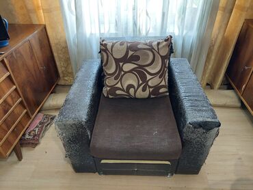 бу кресло: Комплект мягкой мебели, Б/у, Самовывоз, цвет - Коричневый
