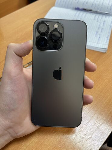 обмен айфон: IPhone 13 Pro, Б/у, 512 ГБ, Black Titanium, Чехол, 80 %