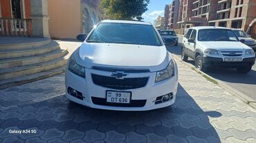 растаможка автомобиля в баку: Chevrolet Cruze LT sedan - Kuzov: ağ rəng, 4 qapı, arxa spoylerli -