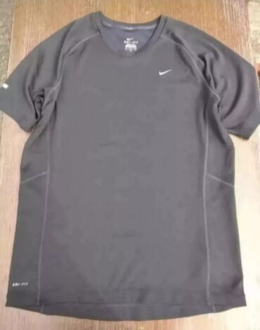 muški šal od kašmira: Short sleeves T-shirt, M (EU 50), Nike, color - Grey