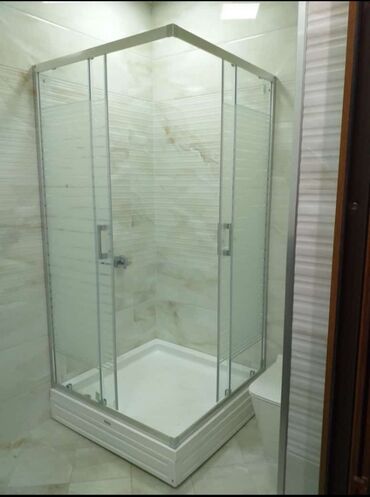 Duş kabinaları, arakəsmələr: Yeni Üstü açıq kabina, Künc üçün, Ödənişli çatdırılma — 27
