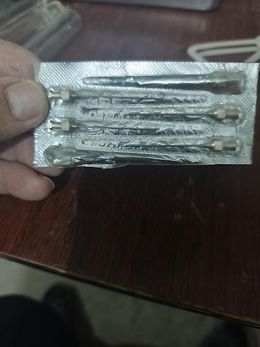 acar seti: Məhsul: Şüşə şprislər və iynə ucları dəsti Təsvir: - Həcm: 20 ml şüşə — 4