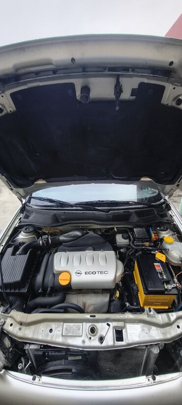 Opel: Opel Astra: 1.8 l | 1999 il 285600 km Universal — 8