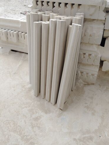 Dekorativ daşlar: Hər qiymete təbii aglay daşlar 3 Azn den başlayan qiymətlərlə Təbii — 8