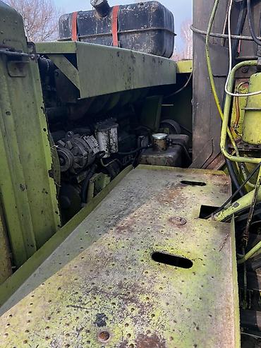 john deere трактор: Самоходный кормоуборочный комбайн с подборщиком и жаткой в комплекте — 8