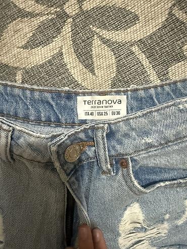 terranova odeca: Ženske teksas šorts – Terranova - Brend: Terranova - Model: kratki — 3