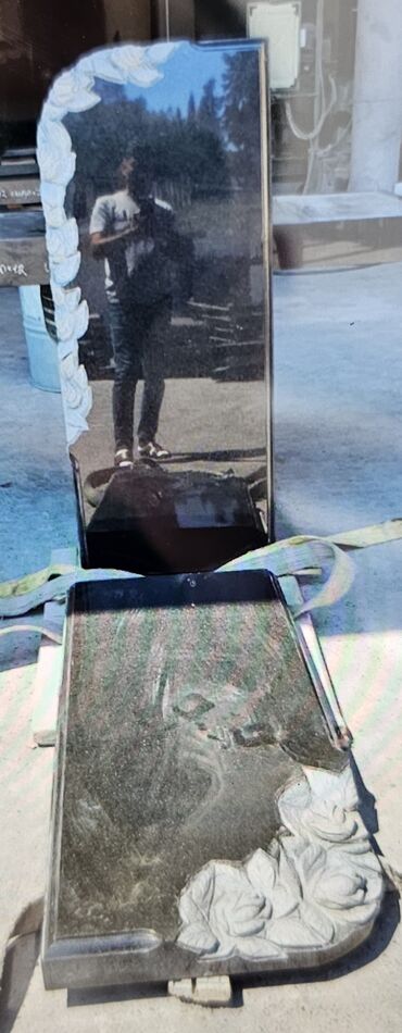 Başqa xidmətlər: Qəbir daşlarının sifarişiçatdırılma quraşdırılması qəbul — 5