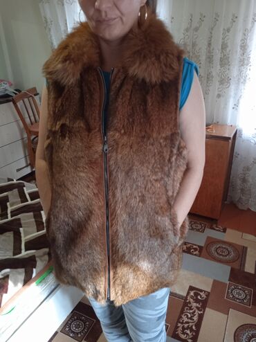безрукавку nike in Кыргызстан | ЖИЛЕТКИ: Продаю отличную безрукавку в отличном состоянии,одевала пару раз