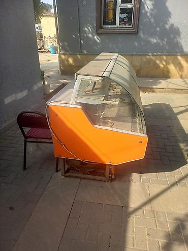 corek vitrini: Soyuducu vitrin satılır. Ticarət obyektləri, market, ərzaq dükanı — 1