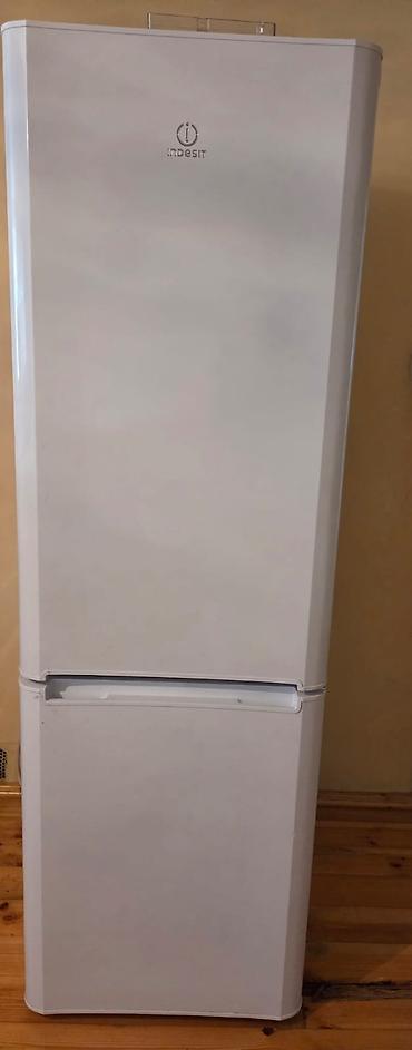 baku electronics elektrik sobalar: İşlənmiş 2 qapılı Indesit Soyuducu Satılır, rəng - Ağ — 1