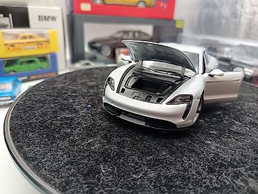 Avtomobil modelləri: Porsche, 2026 il, 1:24, Dəmir, Ünvandan götürmə — 12