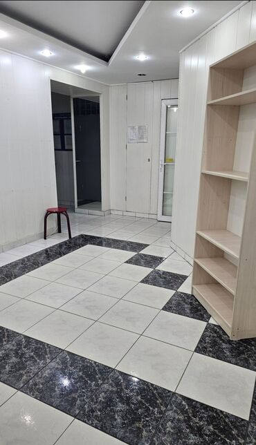 снять помещение под кондитерскую: Сдаю Магазин, В бизнес центре, 12 м² Действующий, С оборудованием, С ремонтом, Электричество, 1 линия